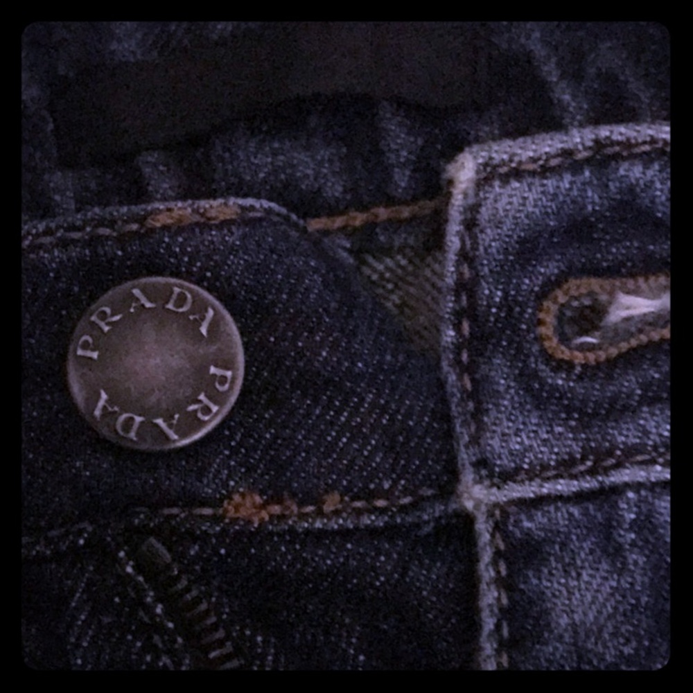 Authentic Prada jeans size 25